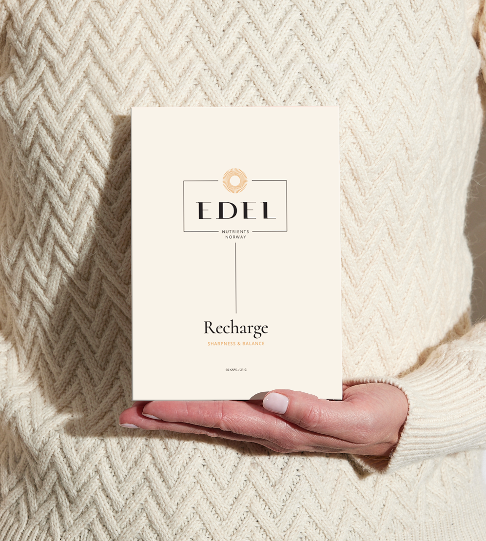 Edel recharge nainen jolla on laatikko